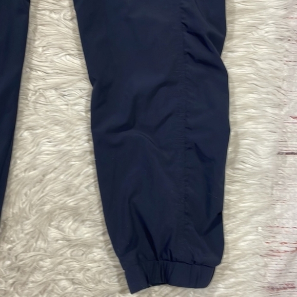 Athleta La Viva Capris Pants Ruched Leg Cropped Pant Active Fit Size 2 - Picture 9 of 11